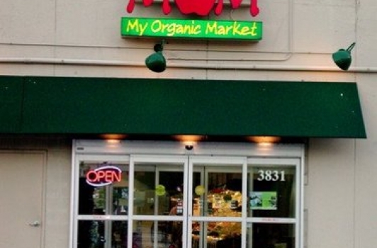 MOM's Organic Market